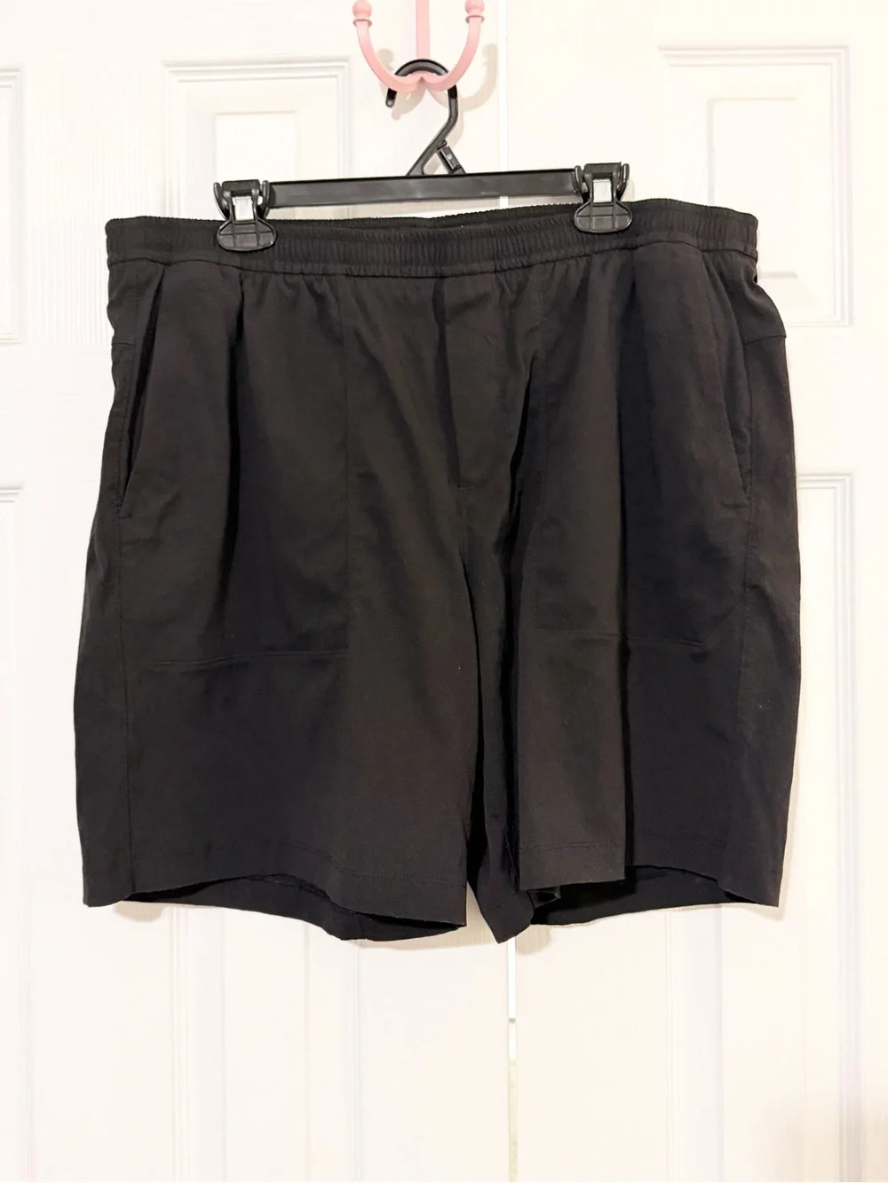 lululemon athletica Black Athletic Elastic-Waist Shorts